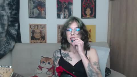 Snapshot of lovely_cass chatting on February 17, 2025, 4:20 am Cassie online show from February 17, 2025, 4:20 am