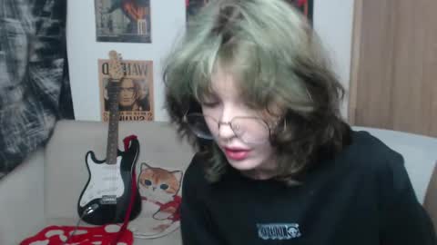 Snapshot of lovely_cass chatting on February 21, 2025, 4:18 am Cassie online show from February 21, 2025, 4:18 am