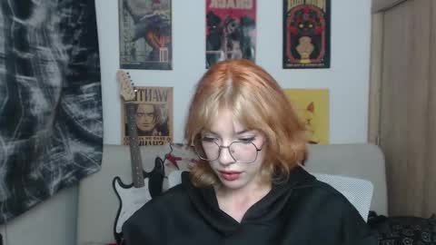 Snapshot of lovely_cass chatting on March 2, 2025, 7:32 am Cassie online show from March 2, 2025, 7:32 am