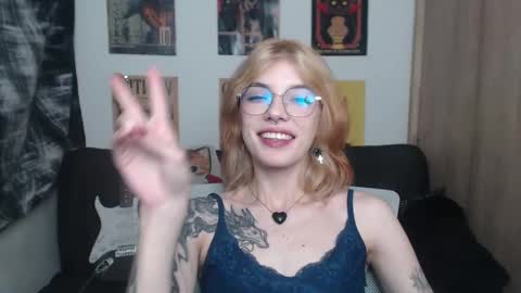 Snapshot of lovely_cass chatting on March 11, 2025, 9:02 am Cassie online show from March 11, 2025, 9:02 am
