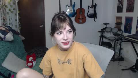 Snapshot of lovely_cass chatting on November 9, 2025, 9:46 pm Cassie online show from November 9, 2025, 9:46 pm