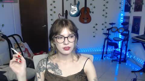 Snapshot of lovely_cass chatting on November 25, 2025, 6:57 am Cassie online show from November 25, 2025, 6:57 am