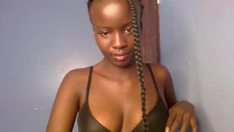 Snapshot of lovely_choco chatting on February 11, 2026, 8:25 pm Choco online show from February 11, 2026, 8:25 pm