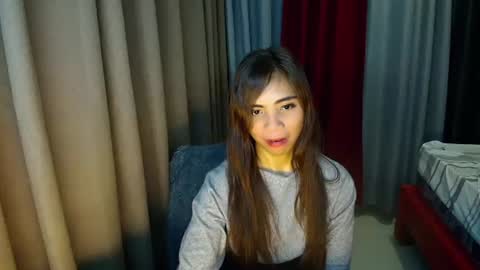 Snapshot of lovely_cummerx chatting on December 19, 2025, 11:23 pm JAM online show from December 19, 2025, 11:23 pm