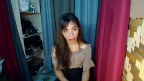 Snapshot of lovely_cummerx chatting on February 18, 2026, 1:01 am JAM online show from February 18, 2026, 1:01 am