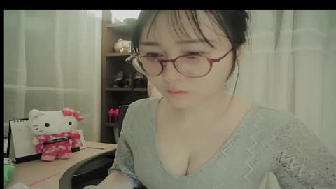 Snapshot of lovely_dana chatting on January 7, 2026, 1:02 pm DANA KIM online show from January 7, 2026, 1:02 pm