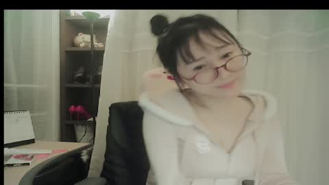 Snapshot of lovely_dana chatting on March 9, 2026, 4:55 pm DANA KIM online show from March 9, 2026, 4:55 pm