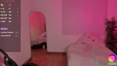 Snapshot of lovely_emma18 chatting on April 2, 2026, 1:42 pm Emma online show from April 2, 2026, 1:42 pm