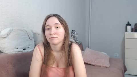 Snapshot of lovely_hayley chatting on October 19, 2025, 10:10 pm Lovely Hayley online show from October 19, 2025, 10:10 pm