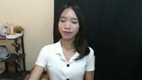 Snapshot of lovely_jasleen chatting on November 21, 2025, 7:18 am lovely_jasleen online show from November 21, 2025, 7:18 am