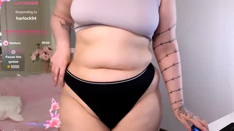 Snapshot of lovely_leilla chatting on December 28, 2024, 2:33 am lovely_leilla online show from December 28, 2024, 2:33 am