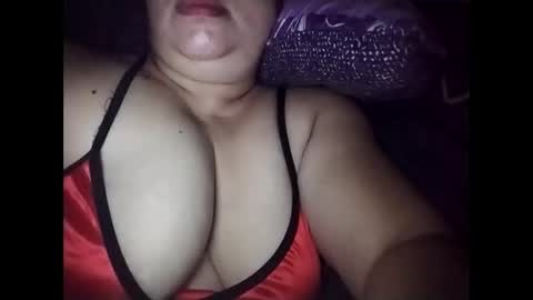 lovely_orchid online show from November 25, 2025, 10:54 pm