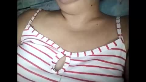 Snapshot of lovely_orchid chatting on January 15, 2026, 12:15 am lovely_orchid online show from January 15, 2026, 12:15 am