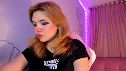 Snapshot of lovely_paris_01 chatting on March 31, 2026, 7:31 am Paris Rose online show from March 31, 2026, 7:31 am