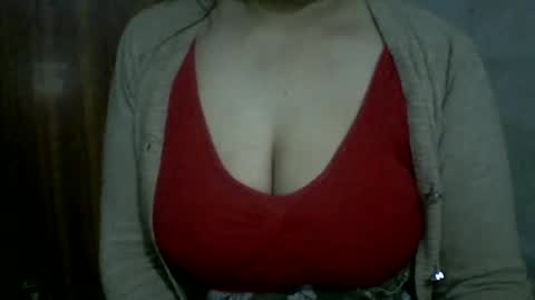 Snapshot of lovely_sweet_girl chatting on February 8, 2025, 8:21 pm katrina follow me guys online show from February 8, 2025, 8:21 pm