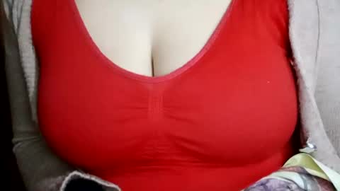 Snapshot of lovely_sweet_girl chatting on February 17, 2025, 3:47 am katrina follow me guys online show from February 17, 2025, 3:47 am