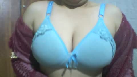 Snapshot of lovely_sweet_girl chatting on February 2, 2026, 4:11 am katrina follow me guys online show from February 2, 2026, 4:11 am