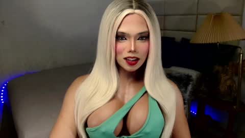 LOVELY CAREL 777 online show from November 17, 2025, 3:51 pm