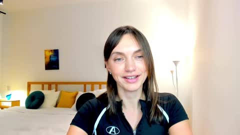 Snapshot of lovelyeemia chatting on December 2, 2024, 1:13 pm Mia online show from December 2, 2024, 1:13 pm