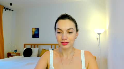 Snapshot of lovelyeemia chatting on December 12, 2024, 10:34 am Mia online show from December 12, 2024, 10:34 am