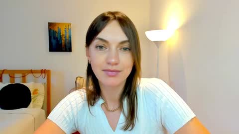 Snapshot of lovelyeemia chatting on December 25, 2024, 12:26 pm Mia online show from December 25, 2024, 12:26 pm