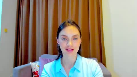 Snapshot of lovelyeemia chatting on October 8, 2025, 10:57 am Mia online show from October 8, 2025, 10:57 am