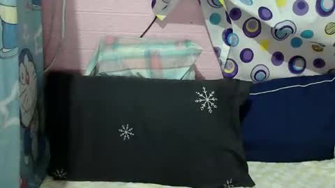 LocwlyLSYlYNXXX online show from October 28, 2025, 10:19 am