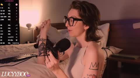 lovelylittlelucyy online show from March 19, 2026, 6:45 pm