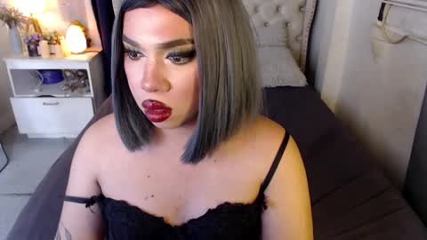 Rebeca online show from December 3, 2024, 9:45 pm