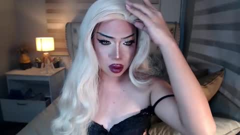 Snapshot of lovelymarie69 chatting on May 7, 2026, 6:35 pm Rebeca online show from May 7, 2026, 6:35 pm