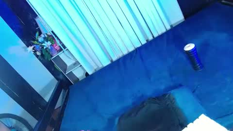 lovelymiss_shyna11 online show from February 12, 2025, 9:20 am