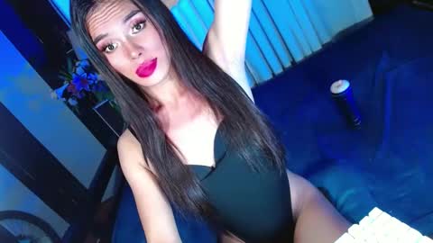 lovelymiss_shyna11 online show from February 12, 2025, 1:06 pm