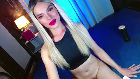 lovelymiss_shyna11 online show from March 4, 2025, 11:08 am