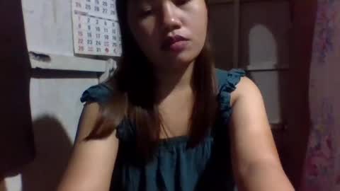 lovelymocha27s online show from December 8, 2024, 3:35 pm