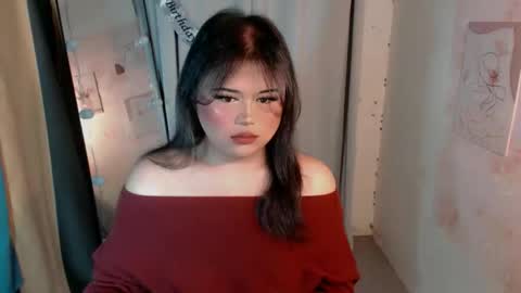 Snapshot of lovelypinaychubsx chatting on February 12, 2026, 6:58 pm lovely online show from February 12, 2026, 6:58 pm