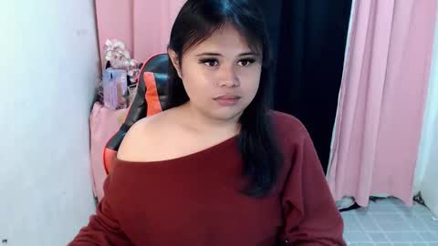 Snapshot of lovelypinaychubsx chatting on February 23, 2026, 10:56 am lovely online show from February 23, 2026, 10:56 am