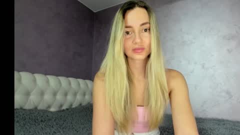 Snapshot of lovelyrose135 chatting on November 7, 2025, 4:07 pm Lovely Rose online show from November 7, 2025, 4:07 pm