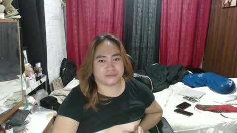 Snapshot of lovelyslut69 chatting on June 18, 2026, 8:36 am Annas legends online show from June 18, 2026, 8:36 am
