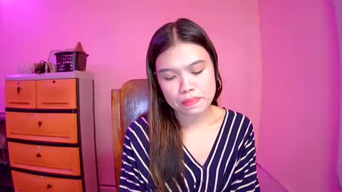 lovemae352295 online show from January 29, 2025, 12:35 pm