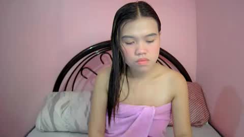 lovemae352295 online show from February 5, 2025, 11:44 am