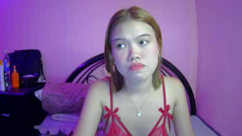 lovemae352295 online show from February 9, 2025, 12:41 pm
