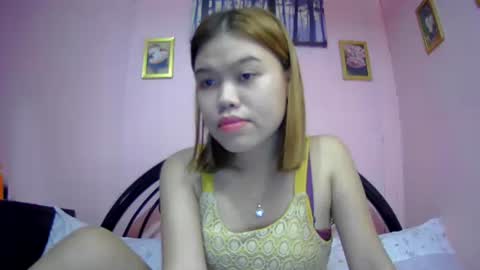 lovemae352295 online show from March 4, 2025, 10:57 am