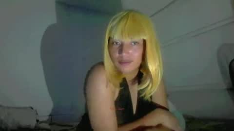 lovemarie120398 online show from July 2, 2026, 6:36 pm