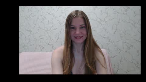 Snapshot of lovepeanutgirl chatting on December 9, 2024, 2:06 pm Mary Love online show from December 9, 2024, 2:06 pm
