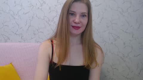 Snapshot of lovepeanutgirl chatting on February 18, 2025, 8:16 am Mary Love online show from February 18, 2025, 8:16 am