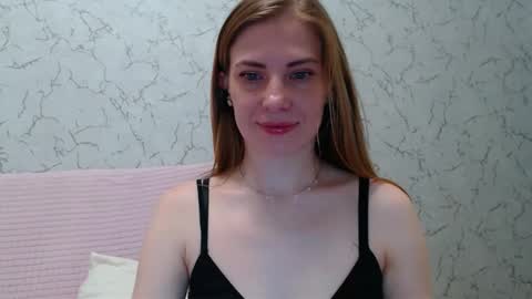 Snapshot of lovepeanutgirl chatting on September 21, 2025, 3:24 pm Mary Love online show from September 21, 2025, 3:24 pm