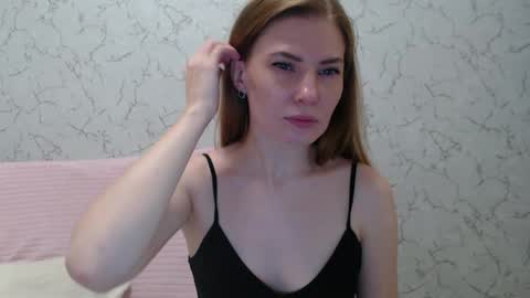 Snapshot of lovepeanutgirl chatting on October 21, 2025, 3:24 pm Mary Love online show from October 21, 2025, 3:24 pm