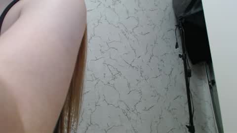 Snapshot of lovepeanutgirl chatting on November 3, 2025, 3:13 pm Mary Love online show from November 3, 2025, 3:13 pm