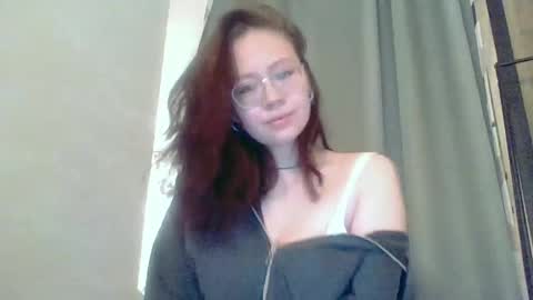 Snapshot of lovephantom_ chatting on October 28, 2025, 5:15 pm lovephantom_ online show from October 28, 2025, 5:15 pm