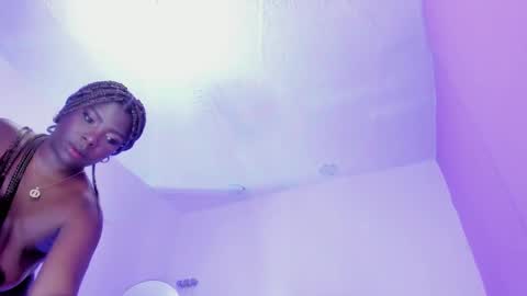 L O V E  online show from March 12, 2025, 2:45 pm